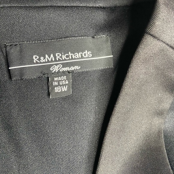 NWT R&M Richards Sleeveless Scoop Neck Black & White Ribbed Cocktail Dress: BB74 - Picture 3 of 15